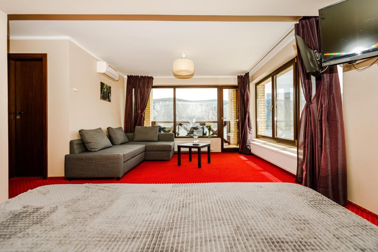 Rex Infinity View 4* Cazanele Dunarii Dubova Exterior foto