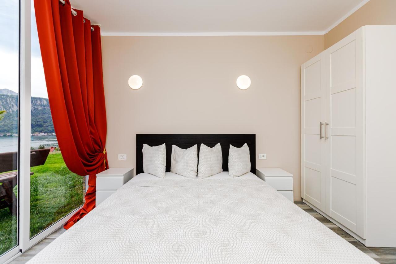 Rex Infinity View 4* Cazanele Dunarii Dubova Exterior foto