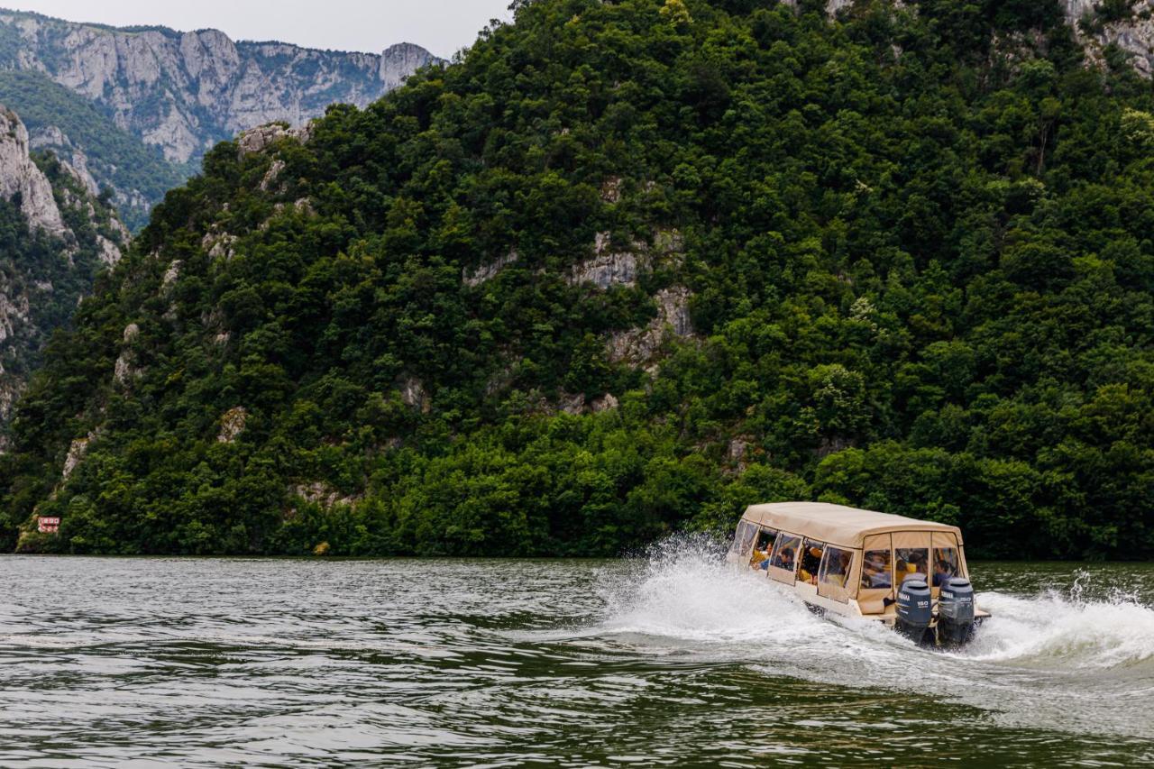 Rex Infinity View 4* Cazanele Dunarii Dubova Exterior foto